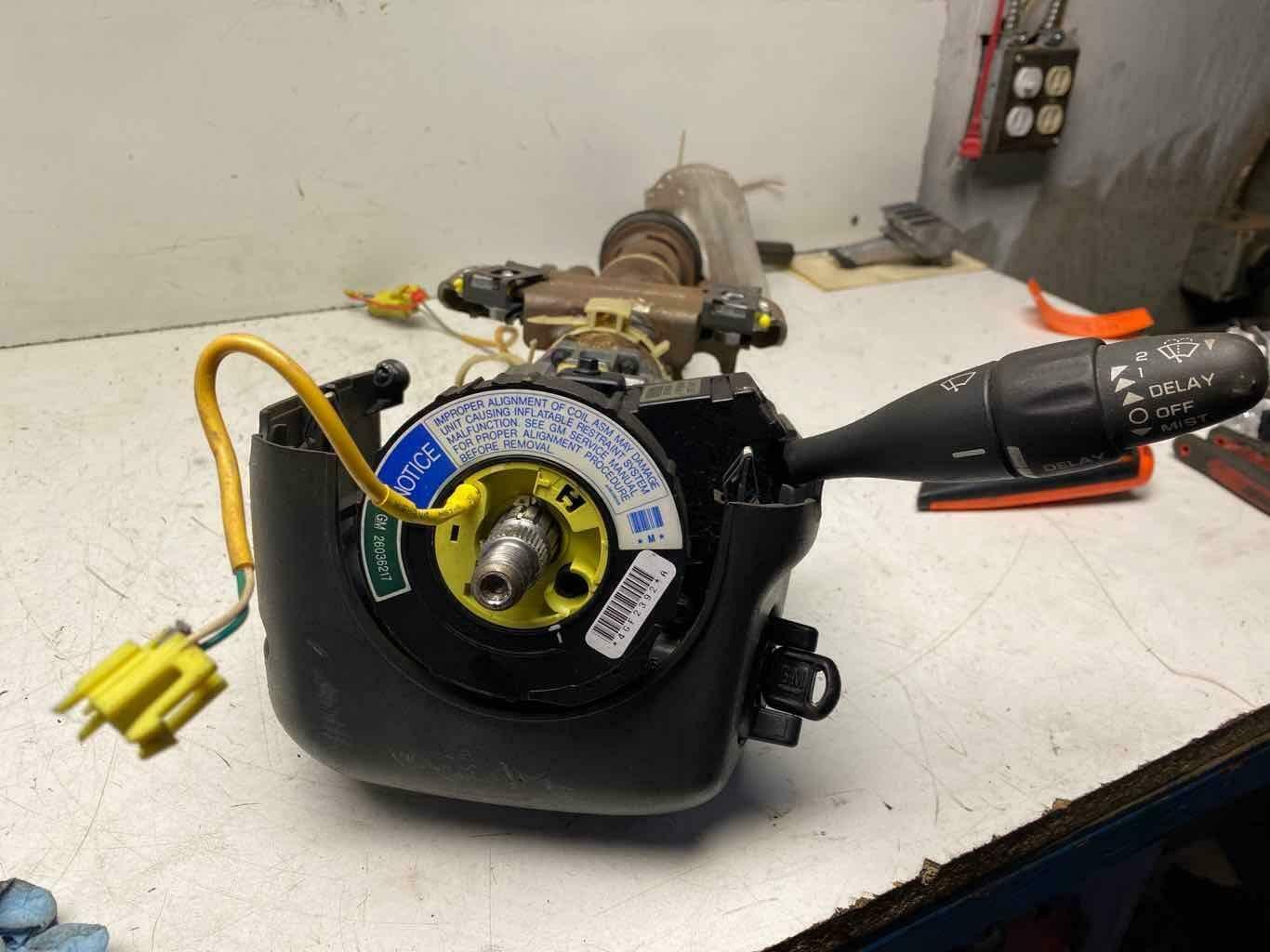 Steering Column CHEVY CAVALIER 97 98 99