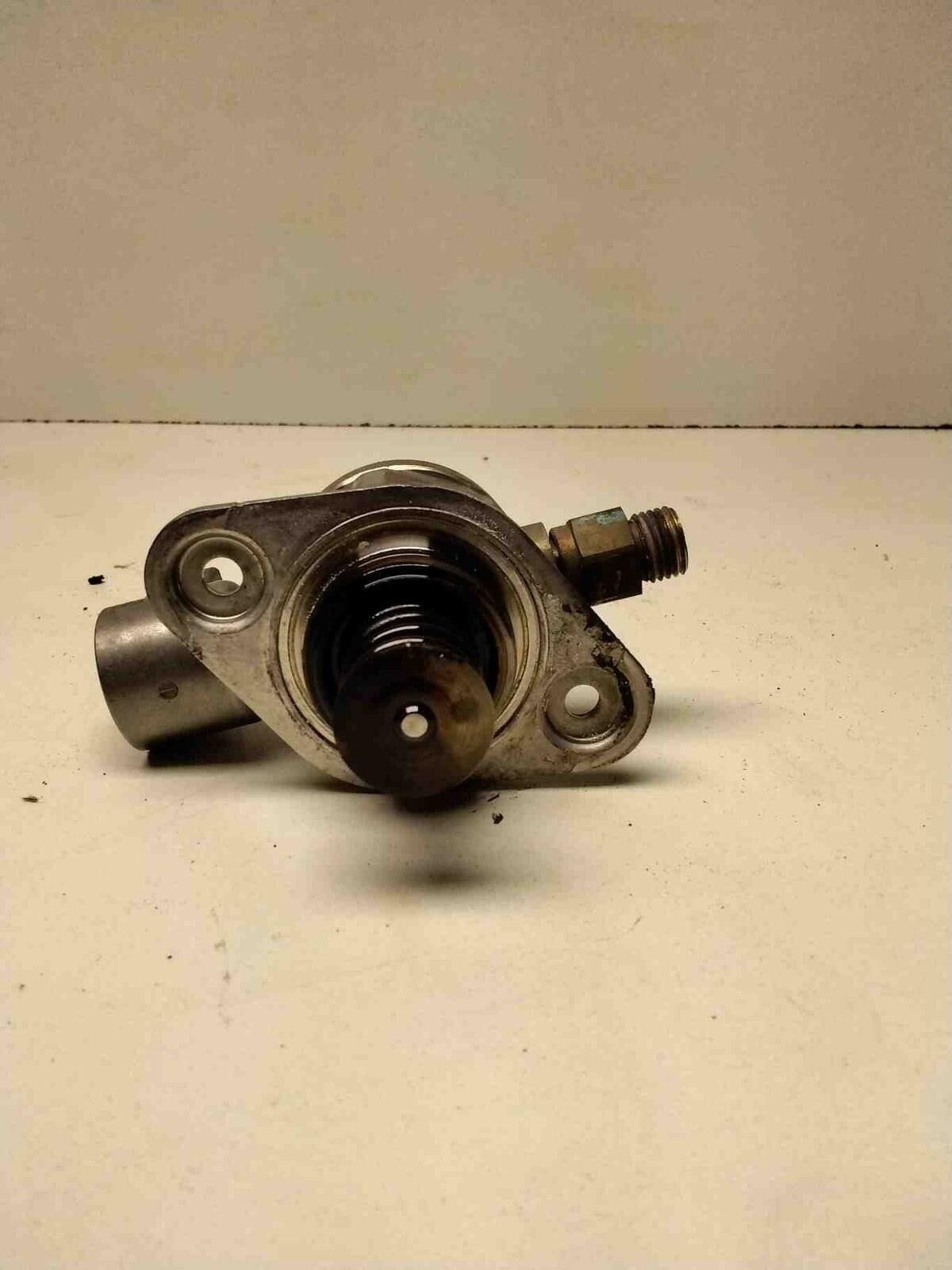 Fuel Pump VW GOLF GTI 10