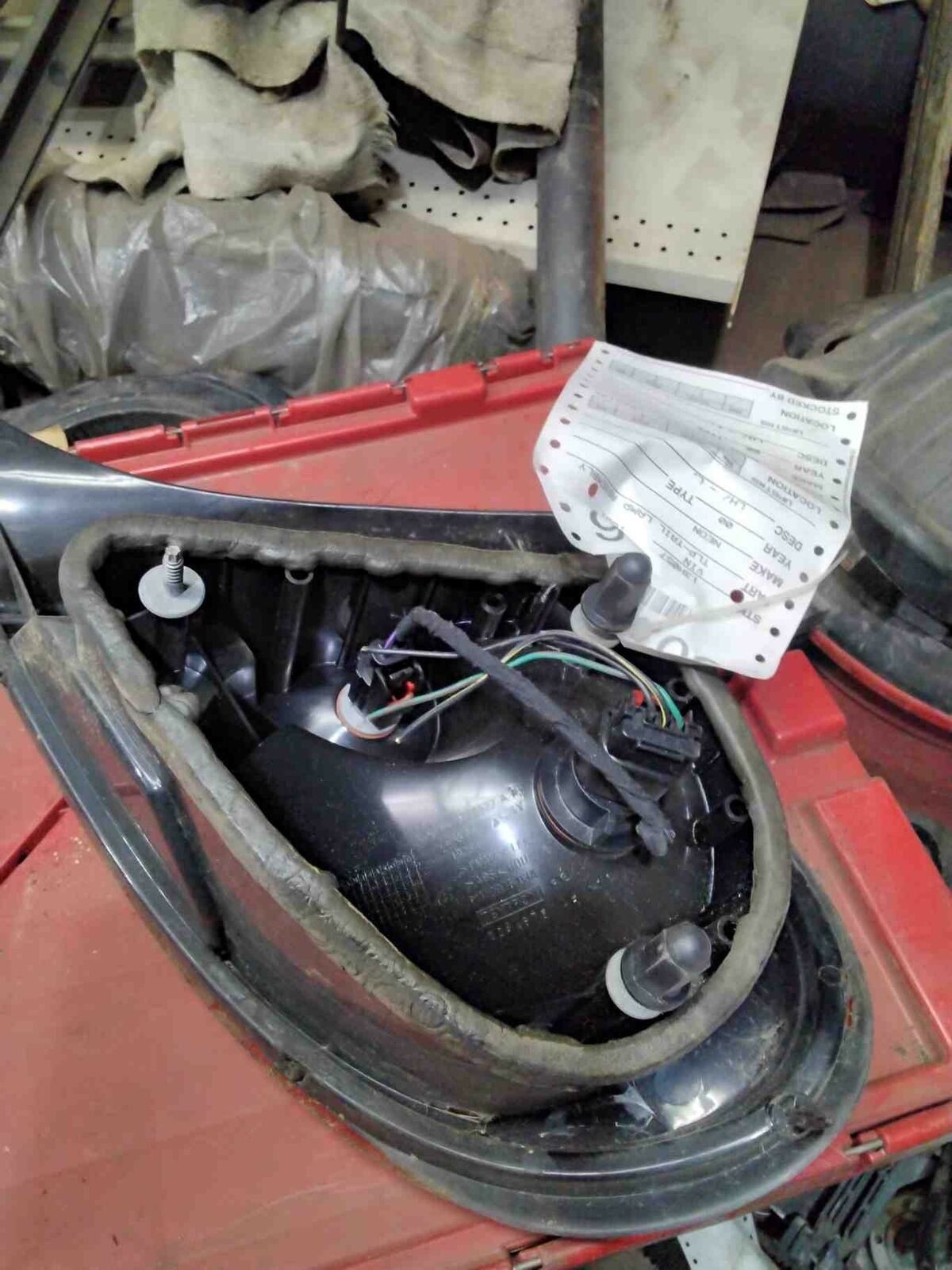 Tail Light Assembly DODGE NEON Left 00 01 02