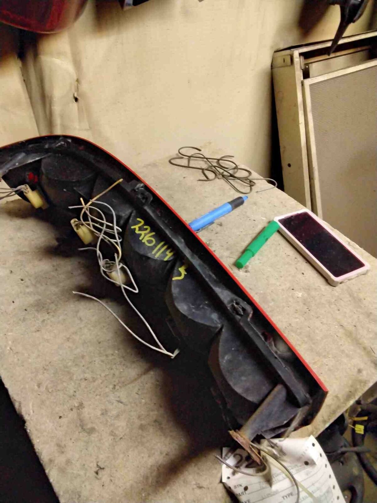 Tail Light Assembly CHEVY LUMINA Left 90 91 92 93 94