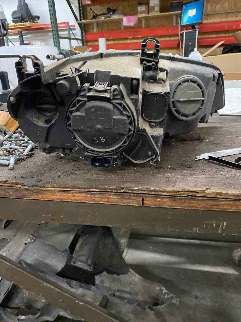 Headlamp Assembly BMW X5 Left 07 08 09 10 11