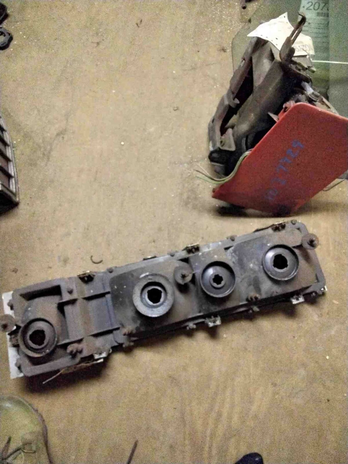 Tail Light Assembly BUICK Electra Right 77