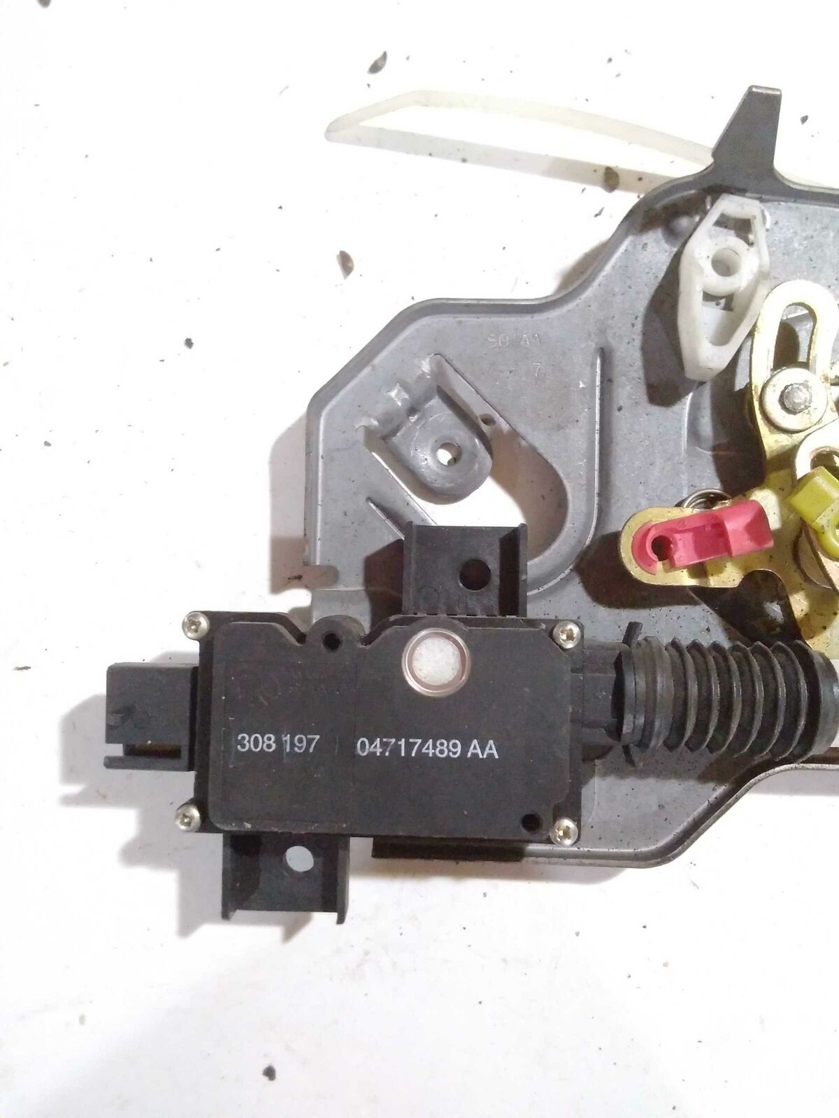 Rear Door Latch VOYAGER Left 98