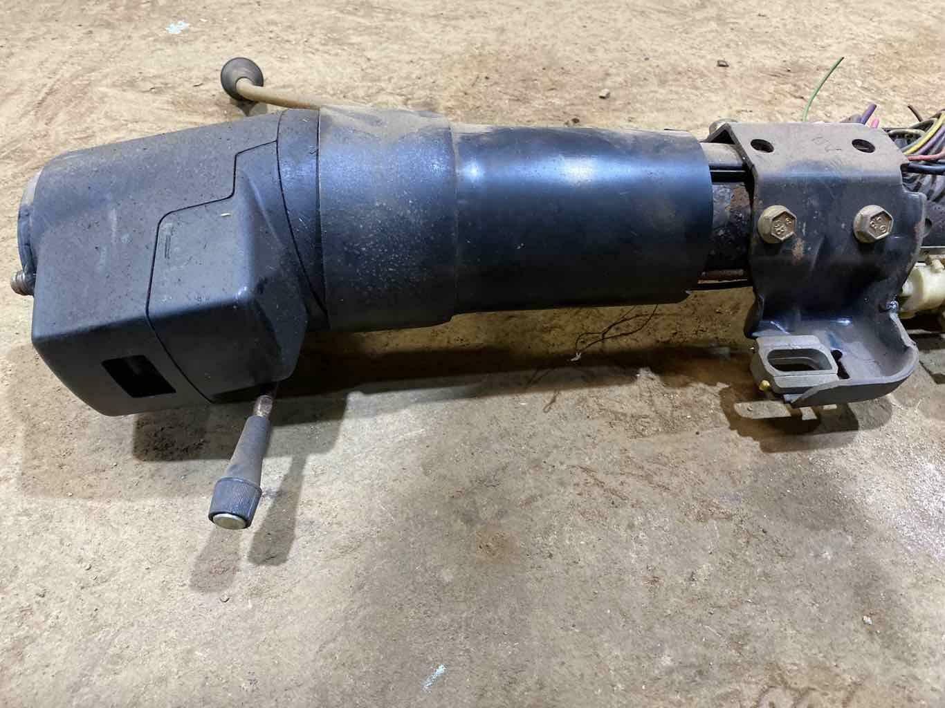 Steering Column CHEVY MONTE CARLO 79 80