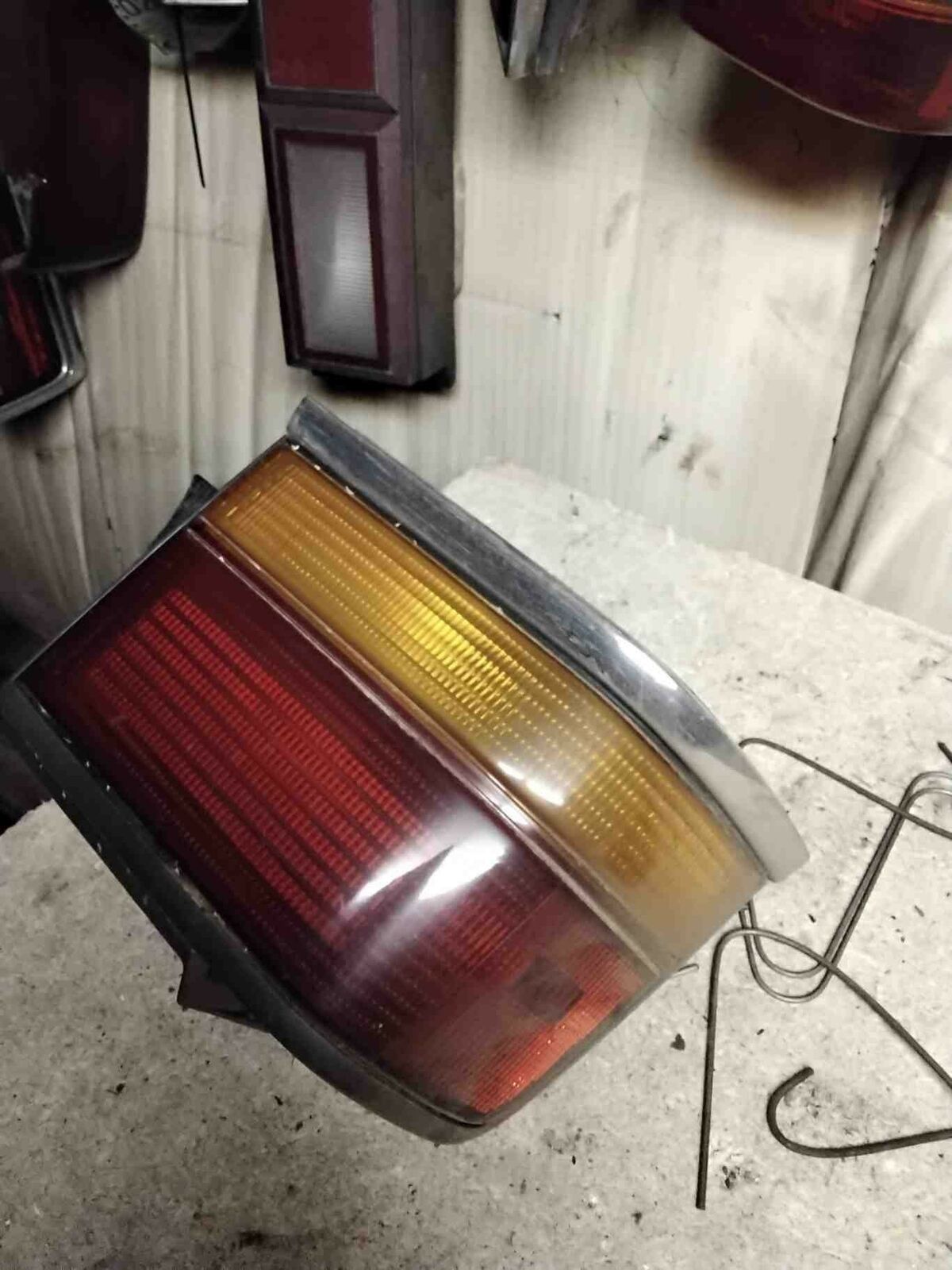 Tail Light Assembly DODGE SPIRIT Left 89 90 91 92