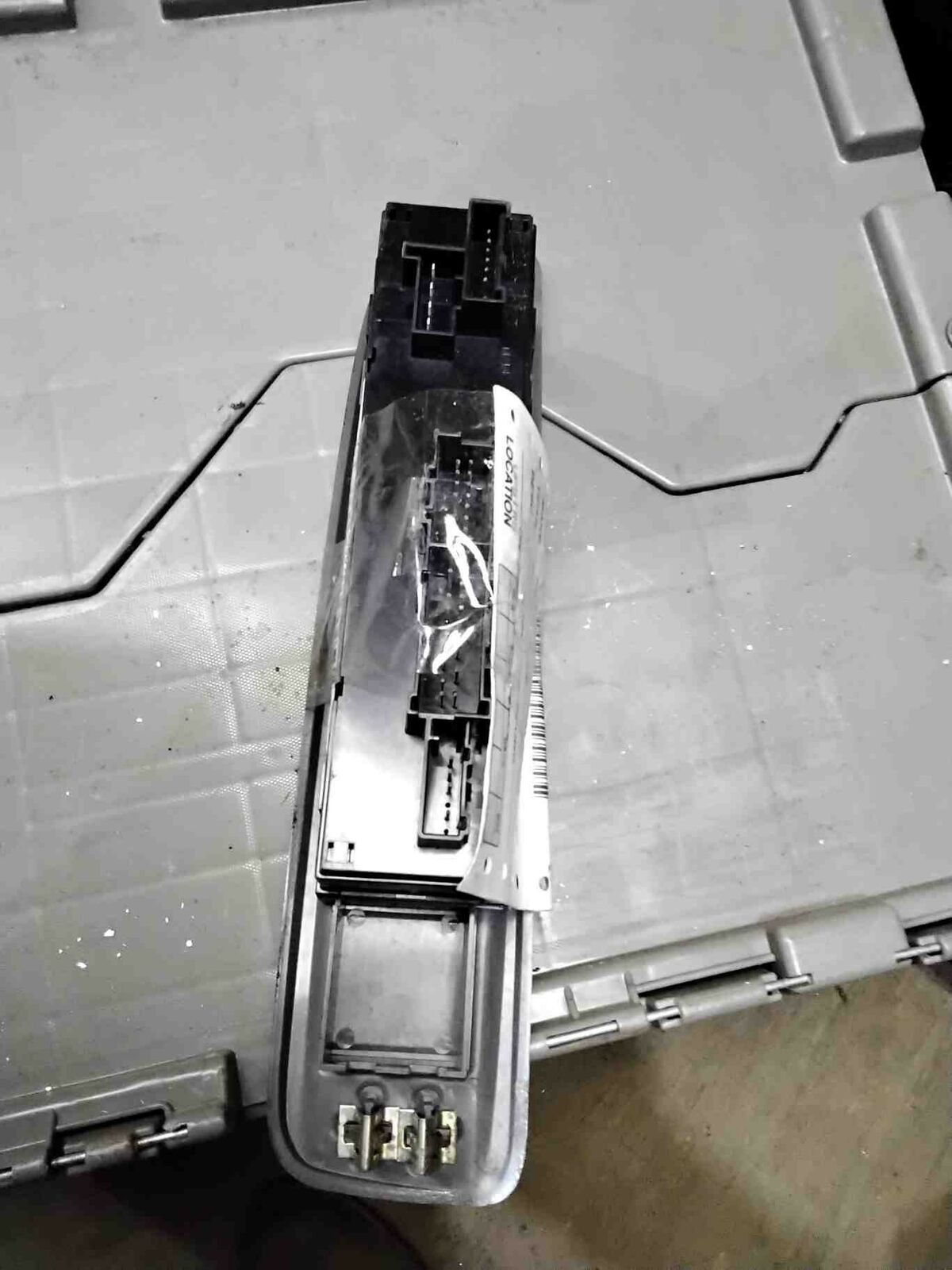 Door Switch Front GMC ENVOY XL 02 03 04 05