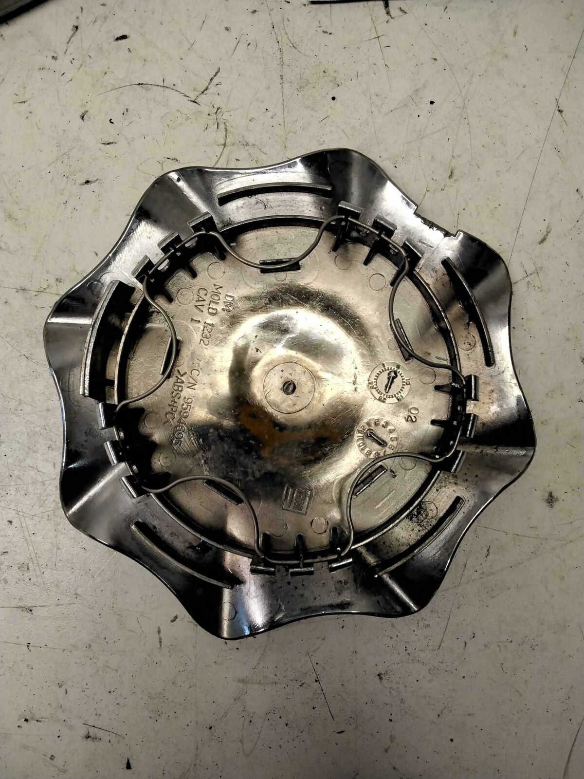 Center Cap BUICK LESABRE 03 04 05