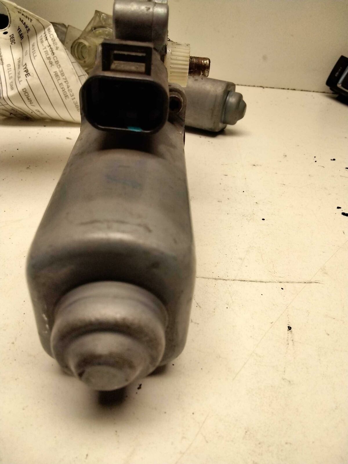 Power Window Motor BUICK LESABRE Right 00 01 02 03