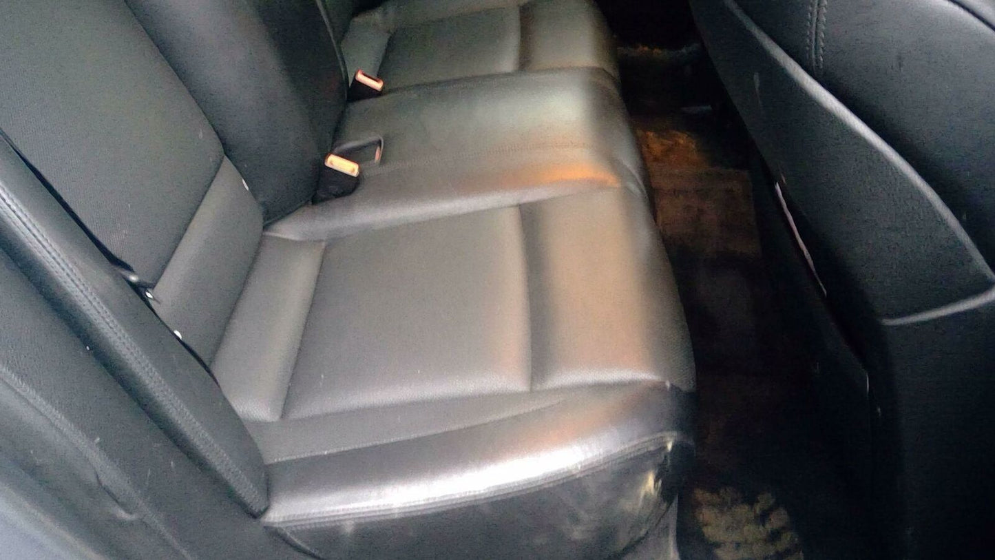 Rear Seat BMW 750 SERIES 11