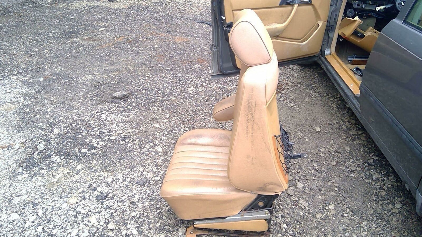 Front Seat MERCEDES 300E 86