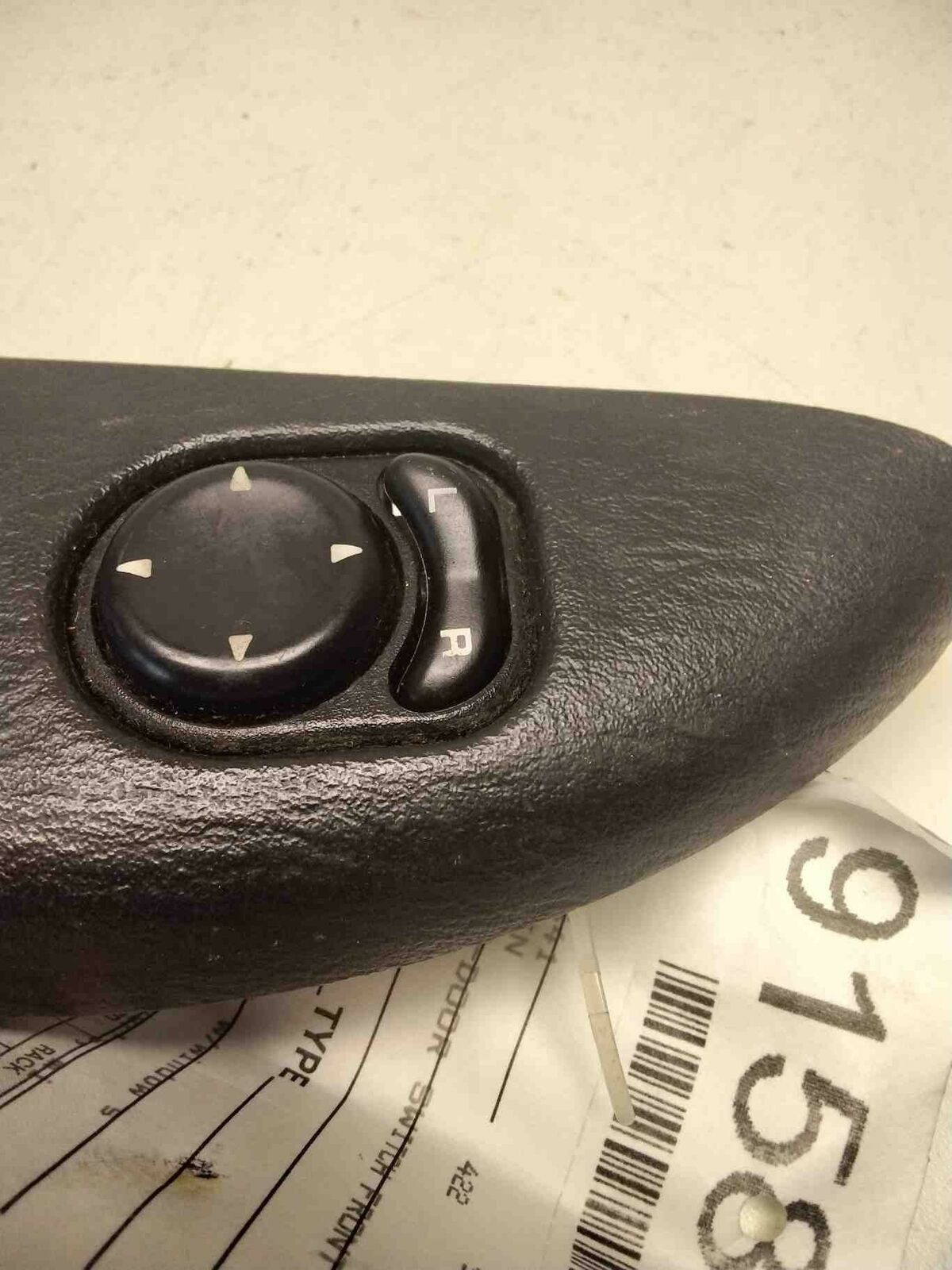 Door Switch Front DODGE NEON 00 01 02 03 04 05