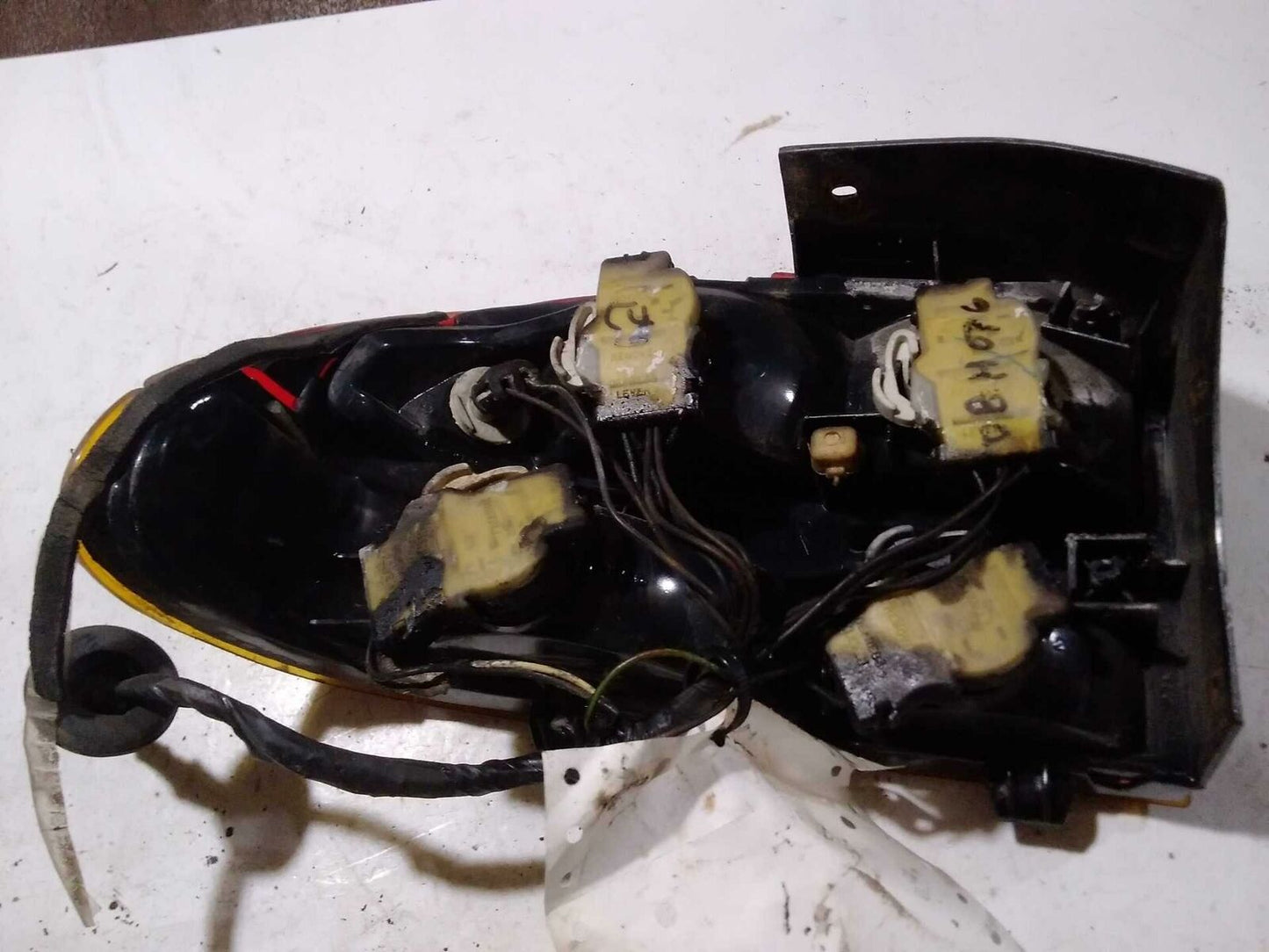 Tail Light Assembly SATURN S SERIES Right 93 94 95