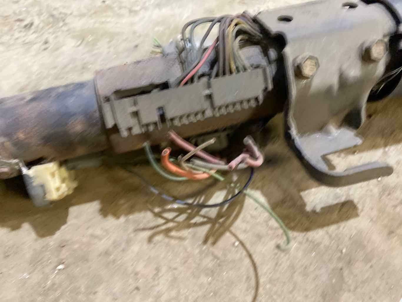 Steering Column CHEVY MONTE CARLO 79 80