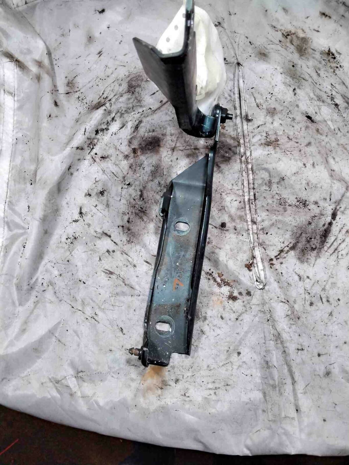Hood Hinge PONTIAC BONNEVILLE Left 92 93 94 95 96 97 98