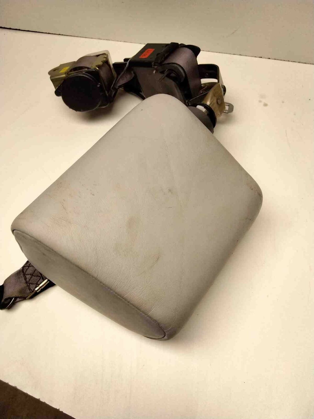 Headrest BMW 840I 94