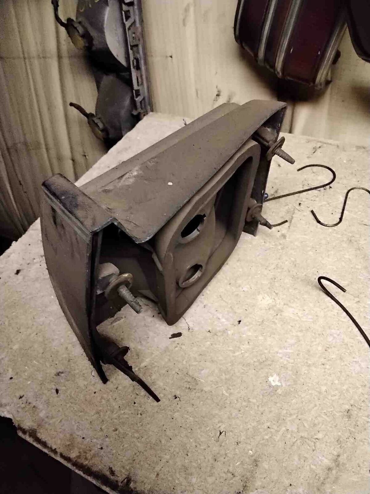 Tail Light Assembly PONTIAC GRAND PRIX Right 80