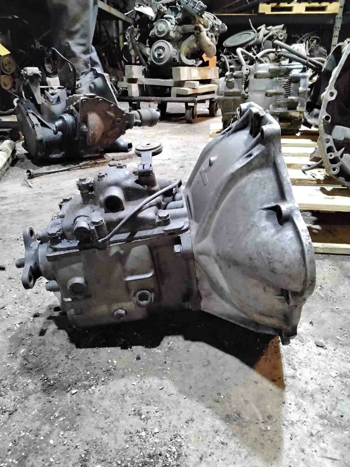 Transmission Assy. Manual MERCEDES 220 65