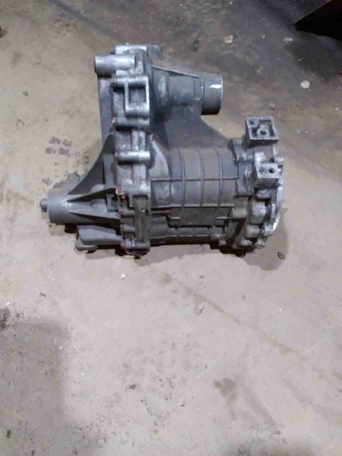 Transfer Case CHEVY GEO TRACKER 99 00 01 02 03 04