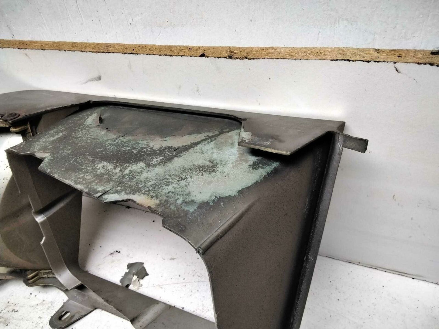 Headlight Frame MERCURY LYNX Right 81 82 83 84 85