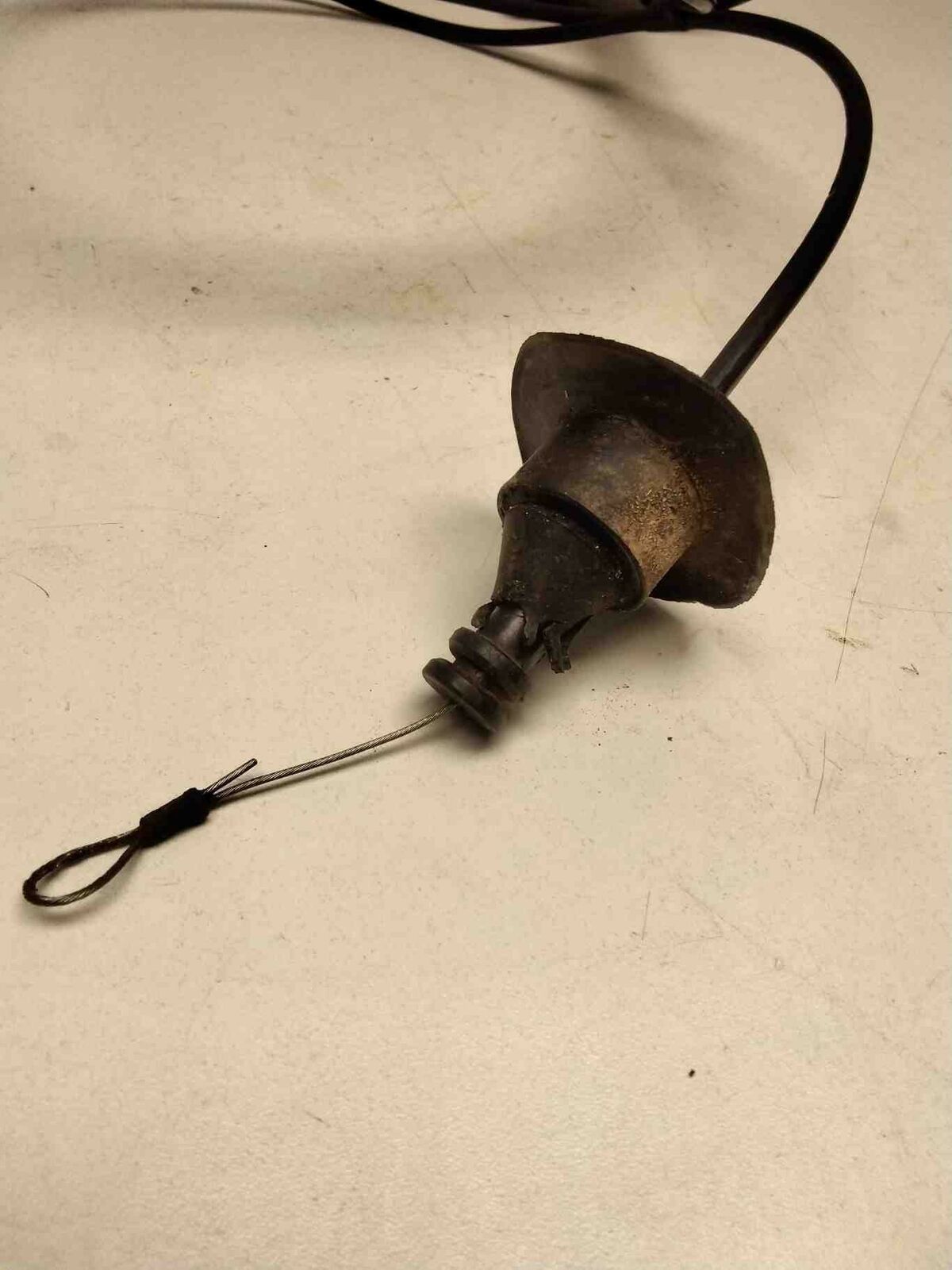 Hood Release FORD BRONCO 96