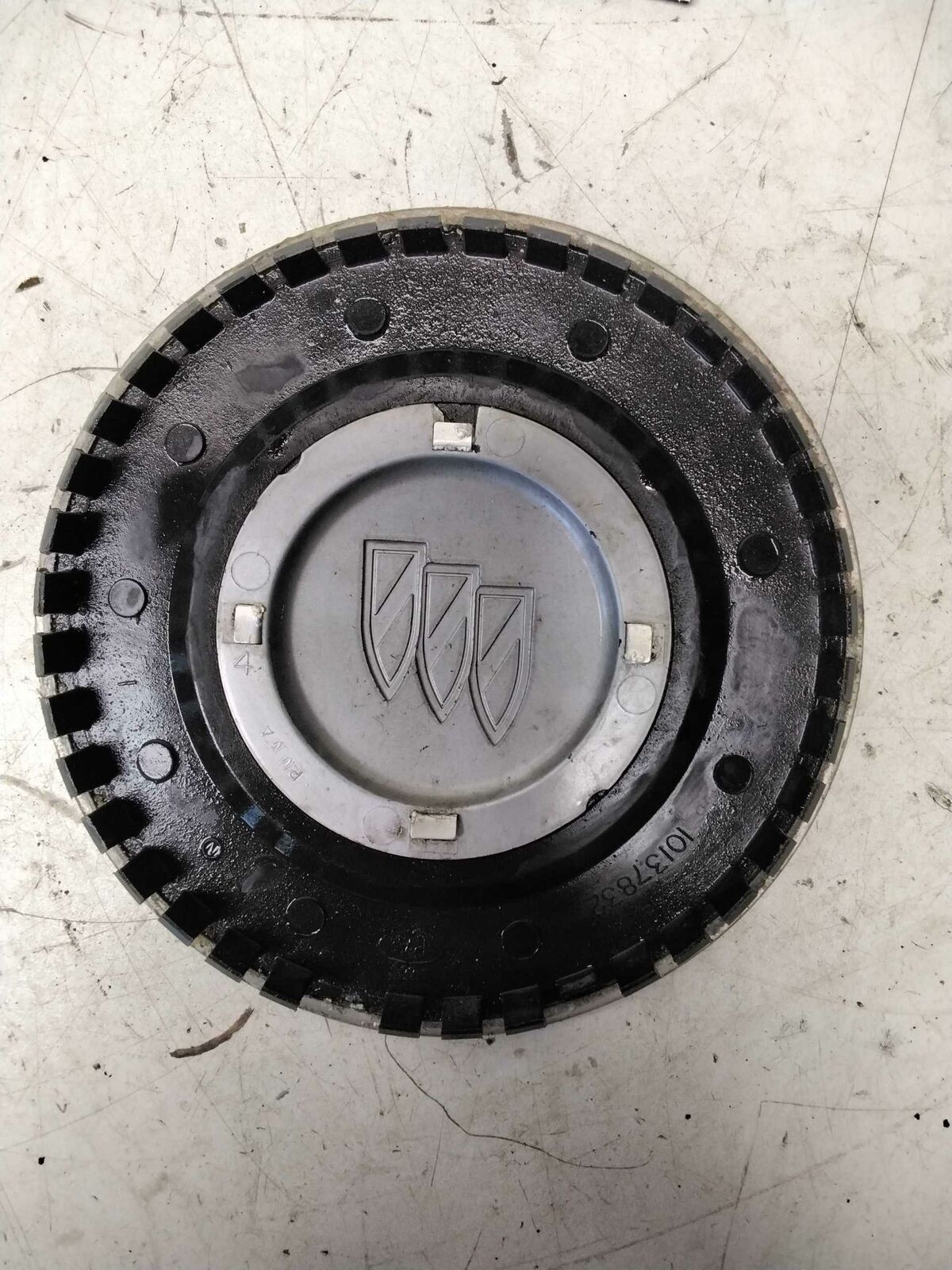 Center Cap BUICK ROADMASTER 92