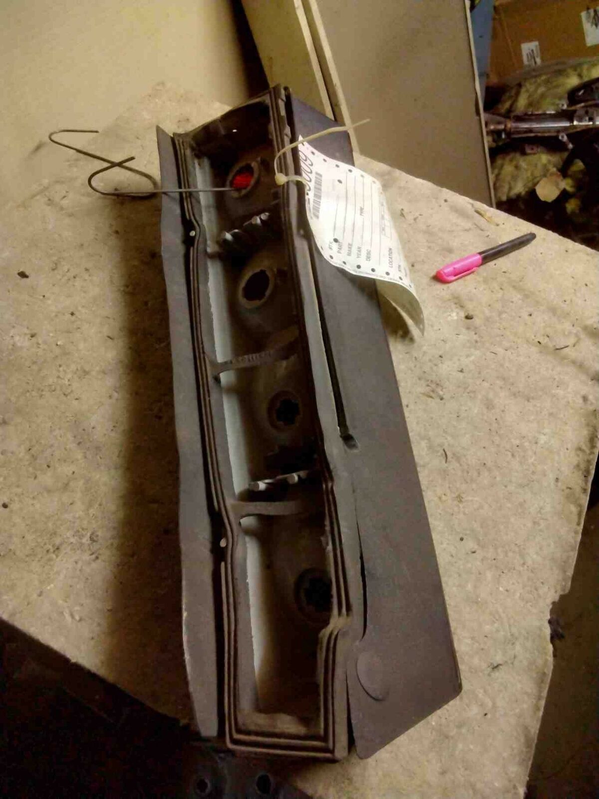 Tail Light Assembly CHEVY LUMINA VAN Left 90 91 92 93 94 95 96