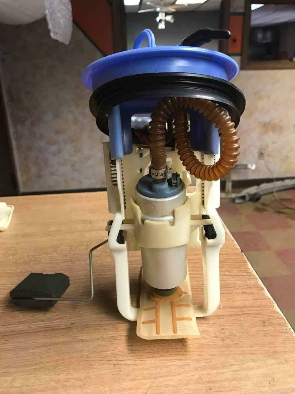 Fuel Pump BMW M3 01 02 03 04 05 06