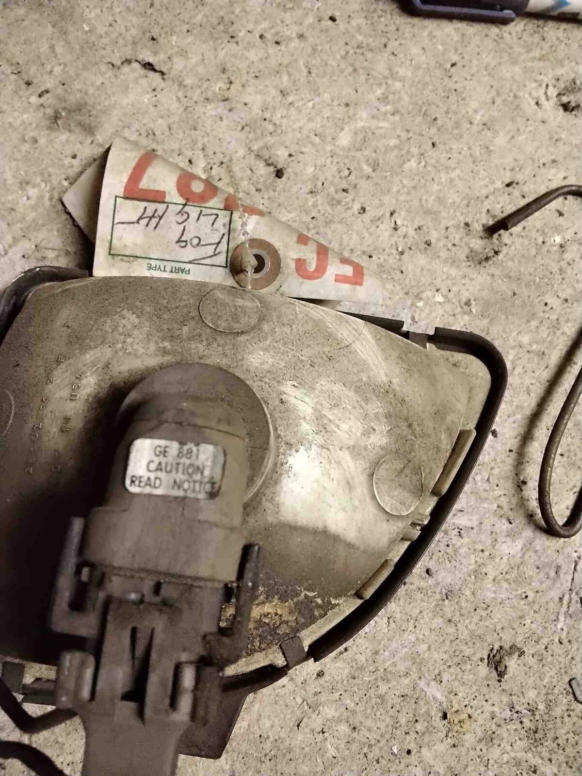 Front Lamp Pontiac P2000 Sunbird Right 84