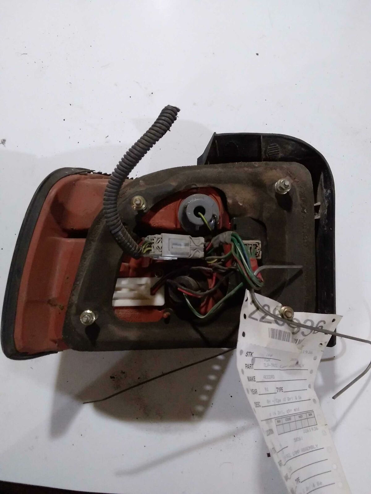 Tail Light Assembly HONDA ACCORD Right 90 91