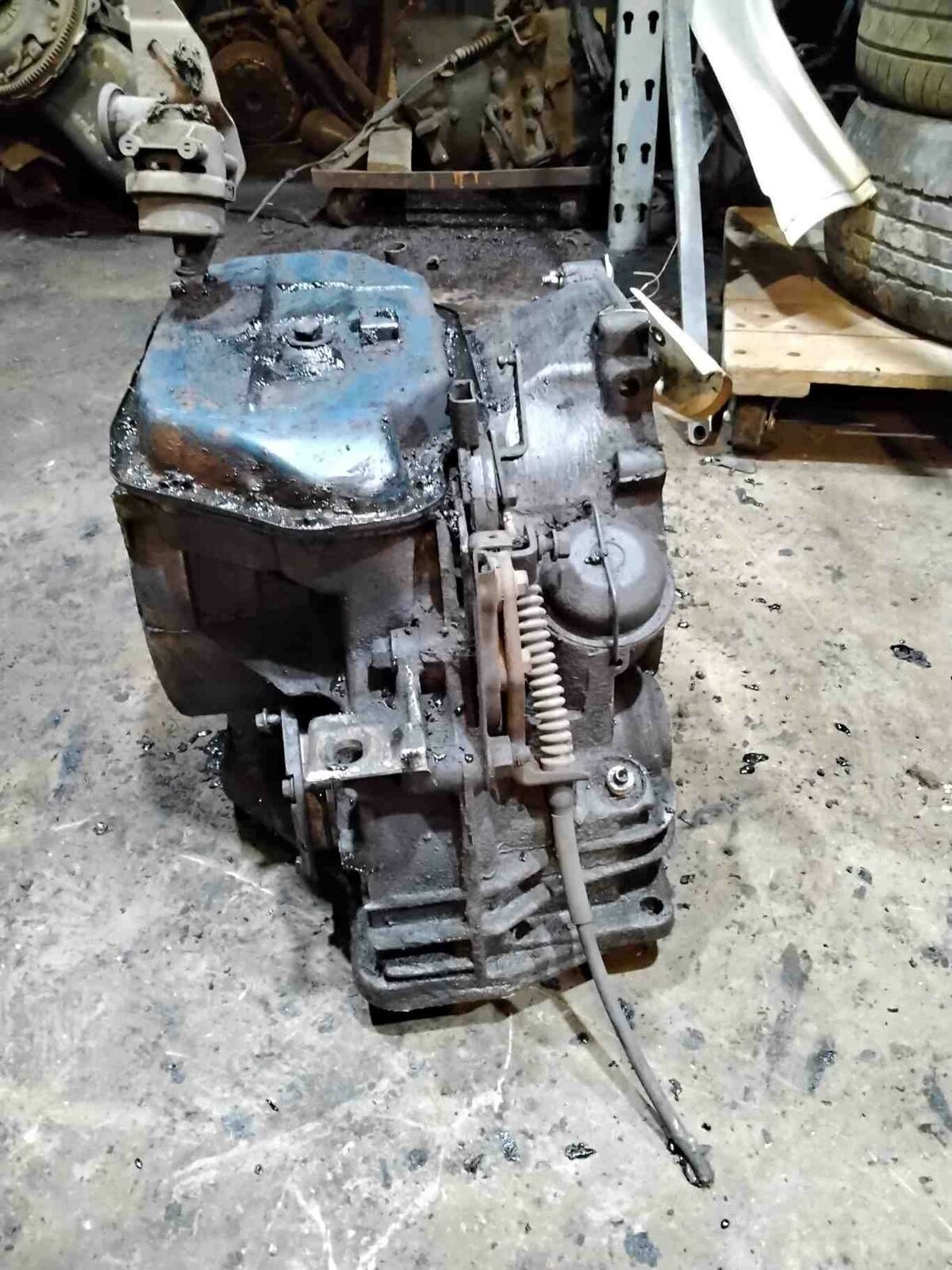 Transmission Assy. FORD ESCORT 81 82 83
