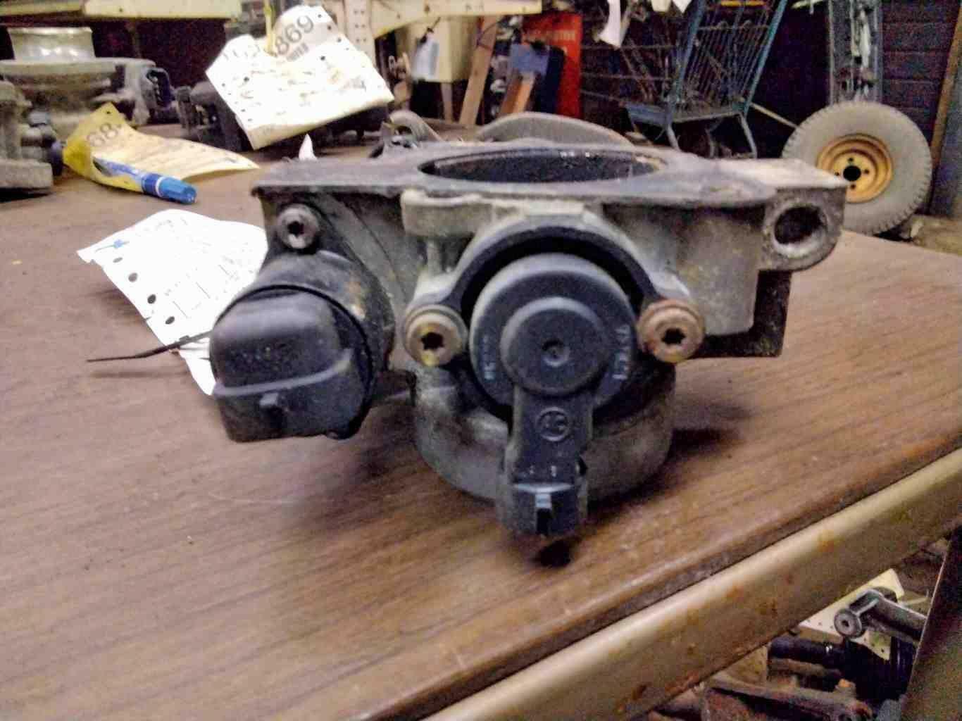 Throttle Body/valve Assy CHEVY LUMINA 96 97 98