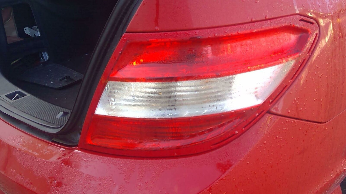 Tail Light Assembly MERCEDES C-CLASS Right 08 09 10 11