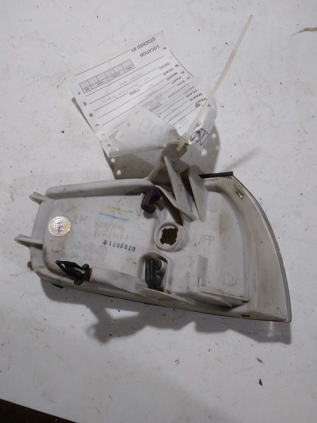 Front Lamp TOYOTA CAMRY Left 92 93 94