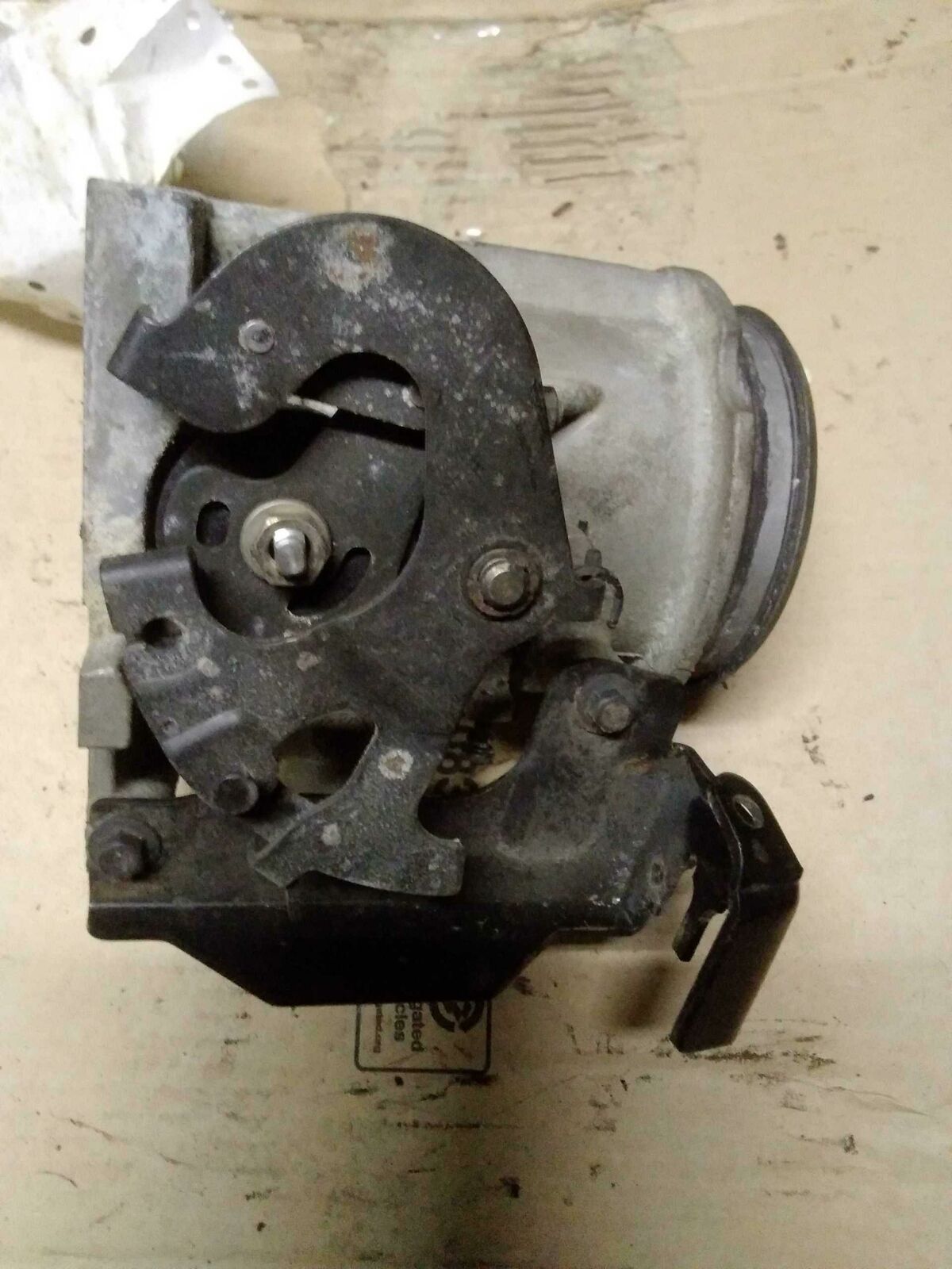 Throttle Body/valve Assy BUICK PARK AVE 95 96 97