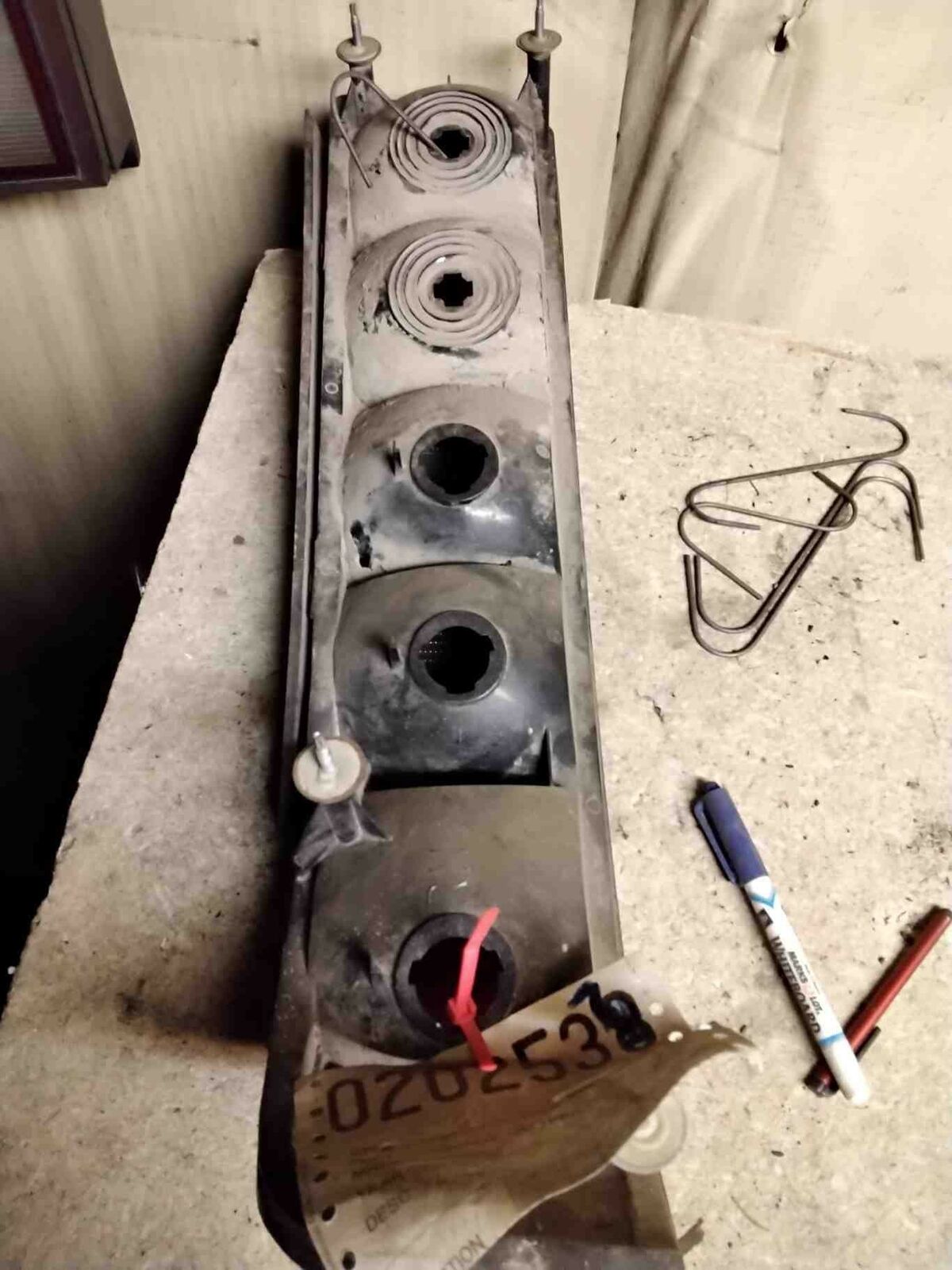 Tail Light Assembly CHEVY LUMINA Right 90 91 92 93 94