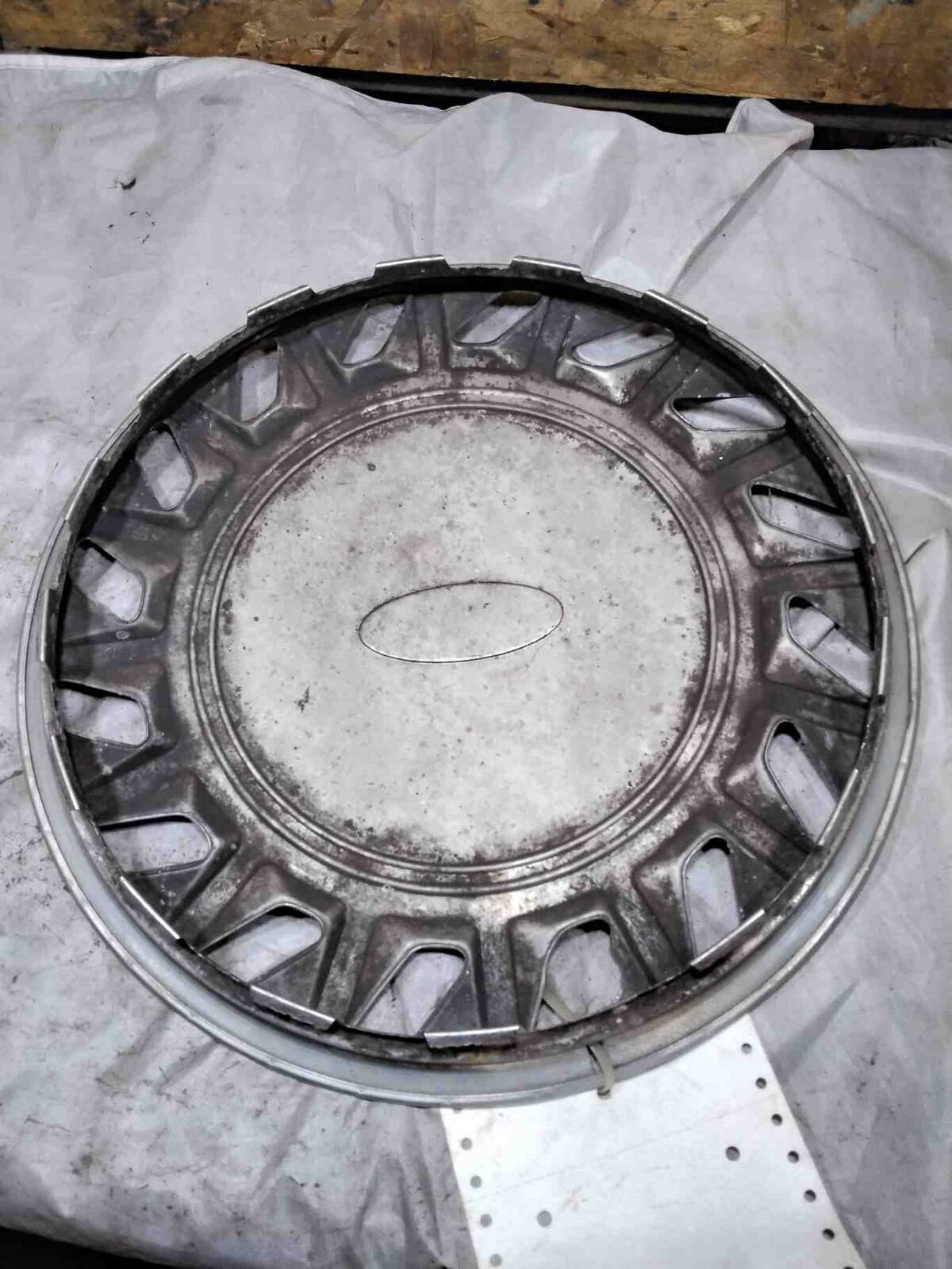 Wheel Cover FORD TEMPO 88 89 90 91 92 93 94
