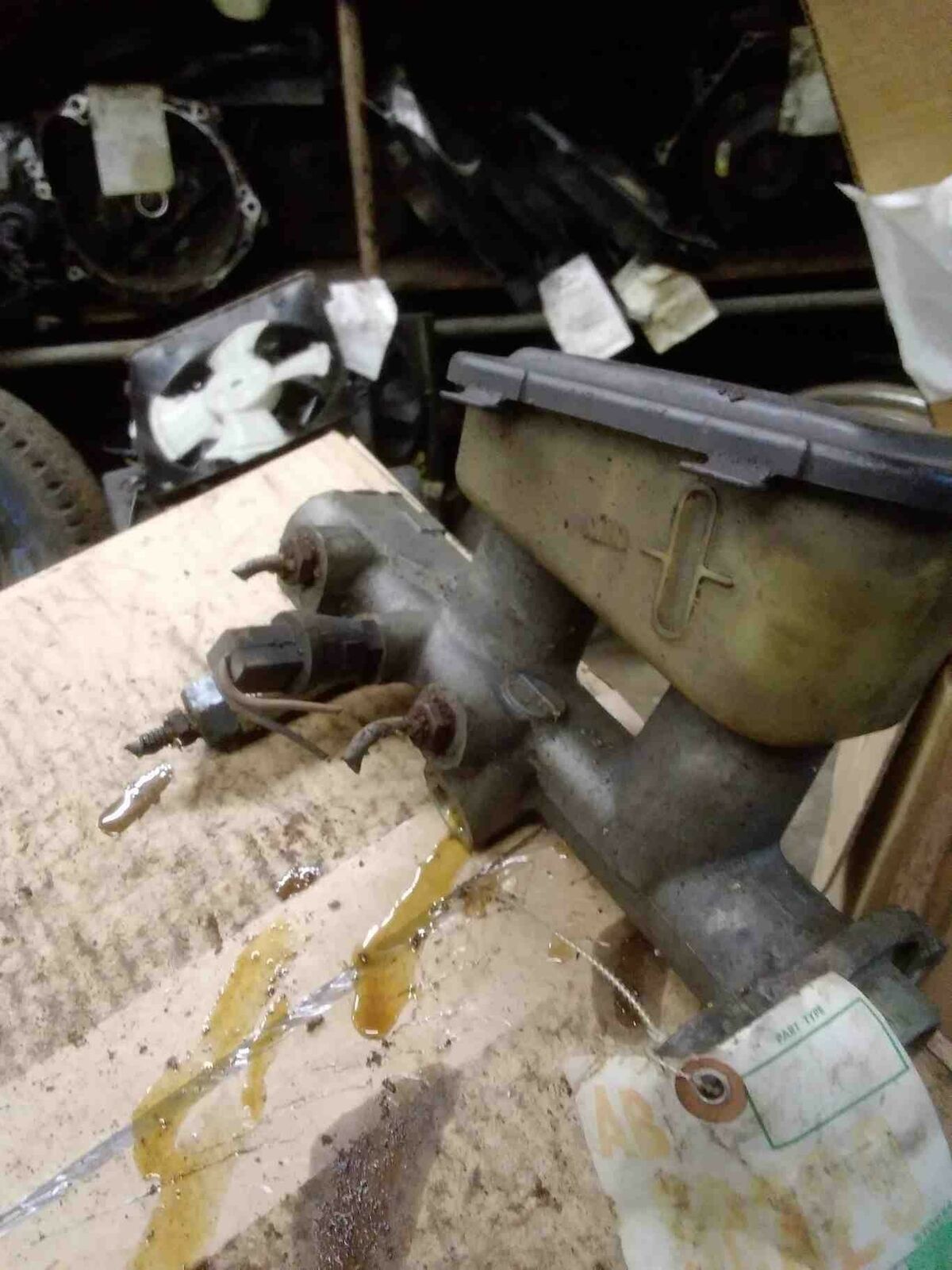 Master Cylinder BUICK SKYLARK 83 84 85 86