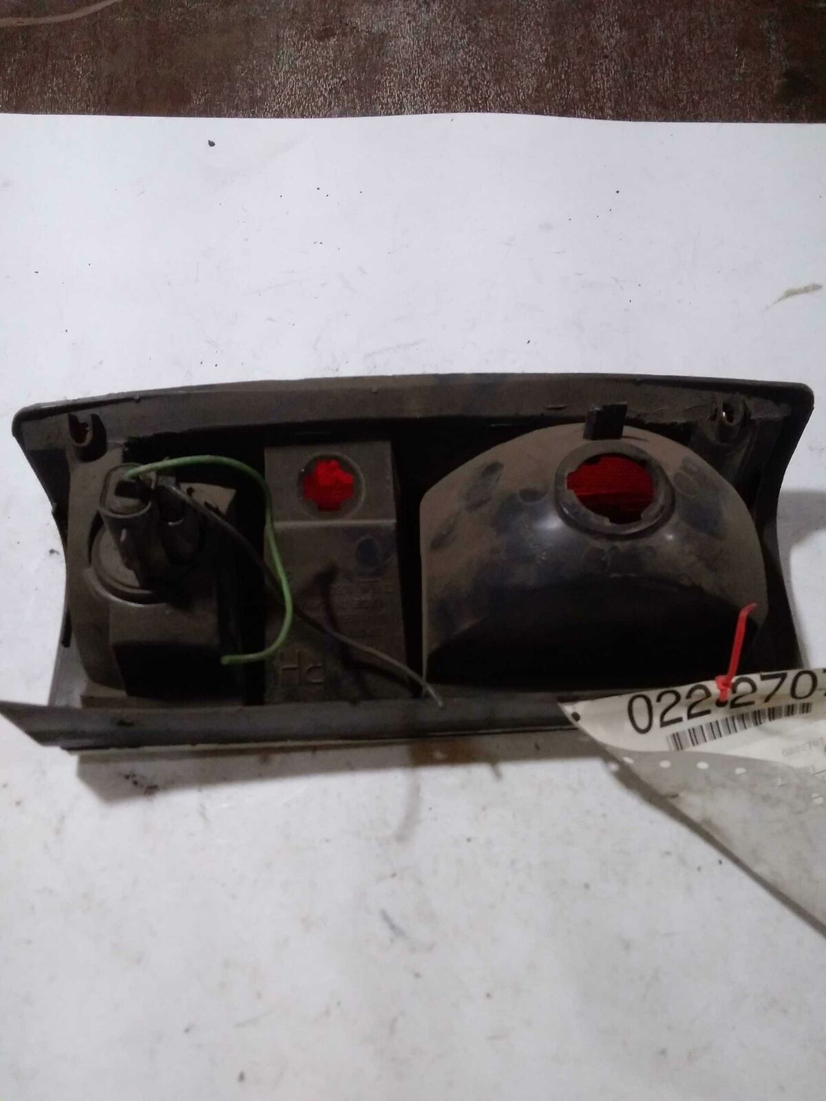 Tail Light Assembly BLAZER S10/JIMMY S15 Right 83 - 94