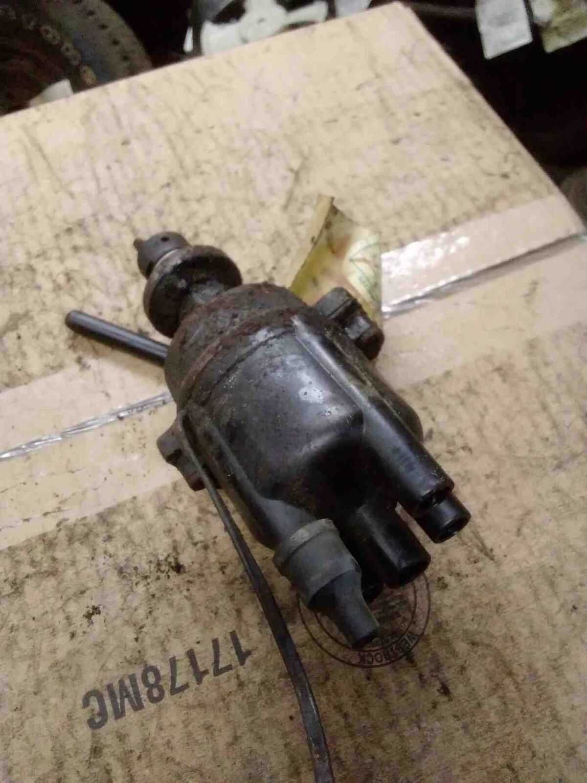 Distributor CHRYSLER (FULL SIZE) 84