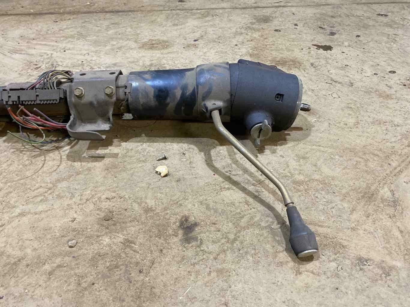 Steering Column CHEVY MONTE CARLO 79 80