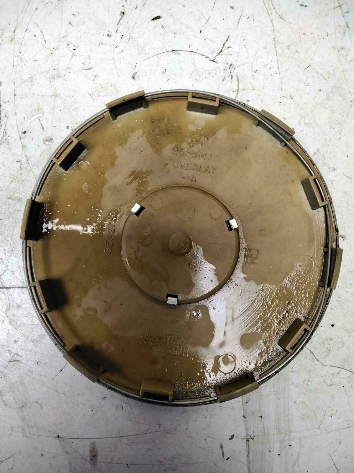 Wheel Cover BUICK LESABRE 95