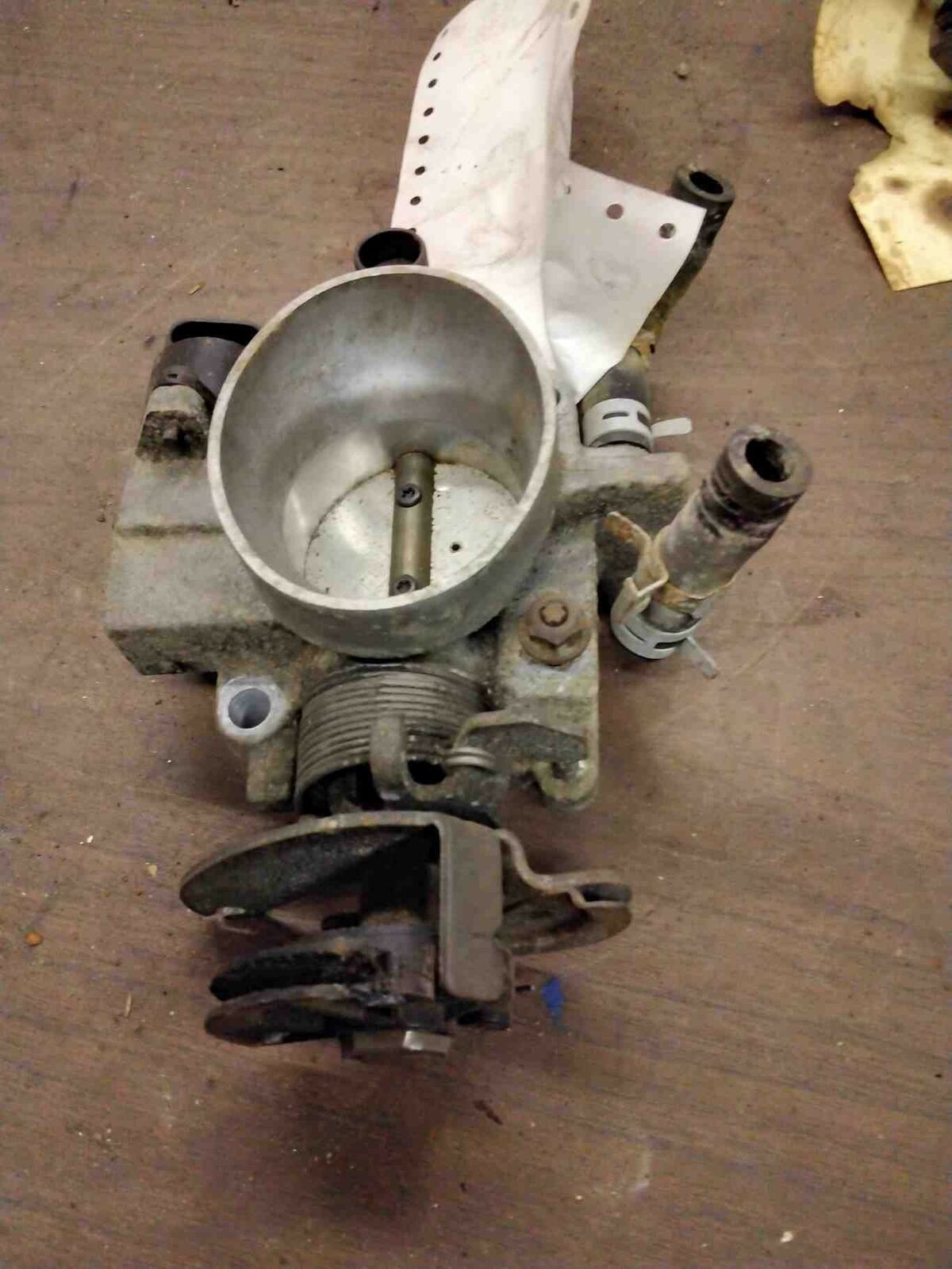 Throttle Body/valve Assy CHEVY LUMINA 96 97 98