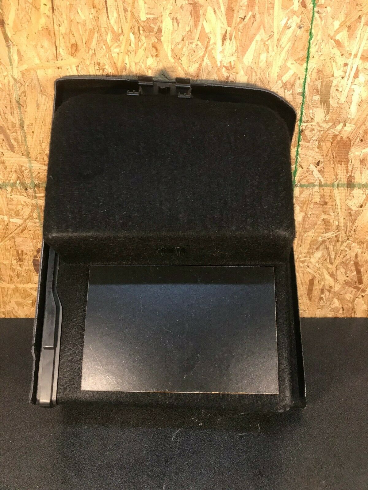 BMW E39 5 Series Left Trunk Trim Panel 51 47 8 190 761