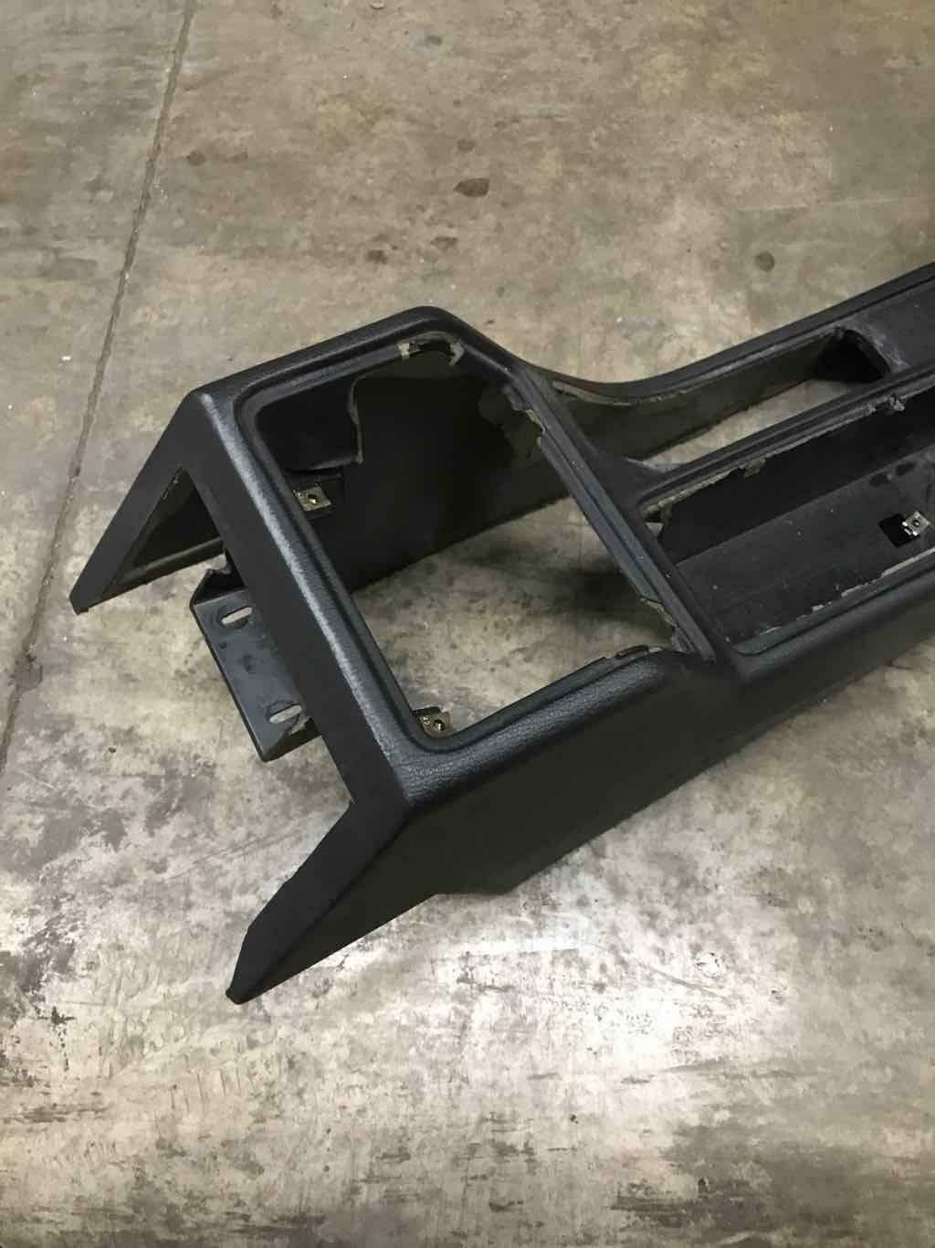 BMW E31 8 Series Center Console 51 16 8 108 950