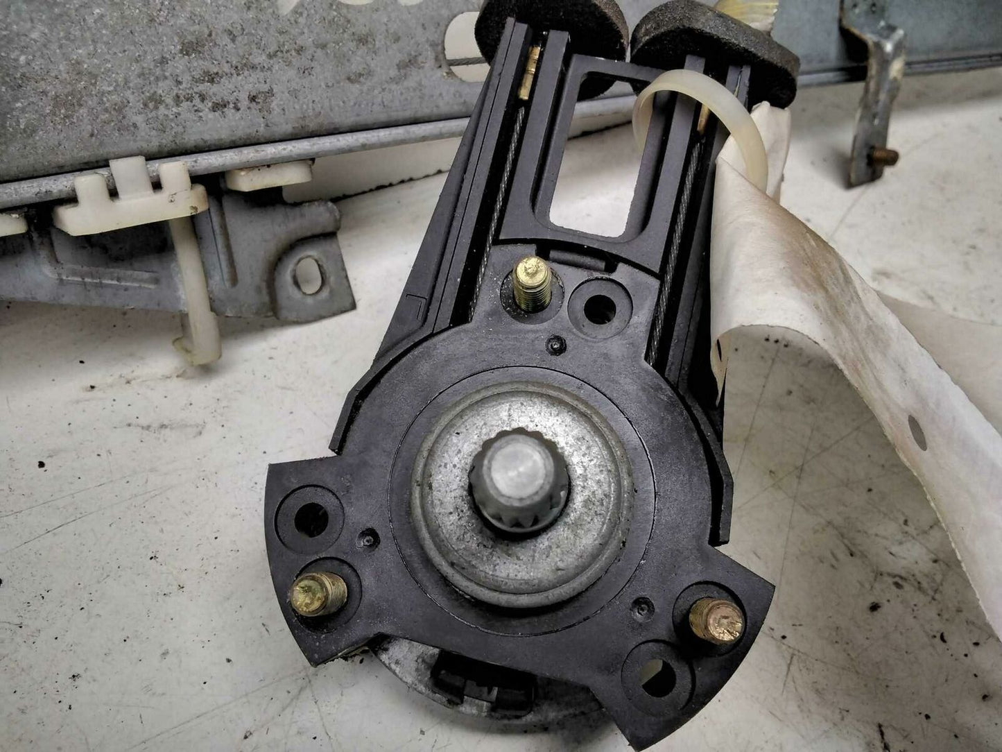 Front Door Regulator FORD ESCORT Right 91 92 93 94 95 96