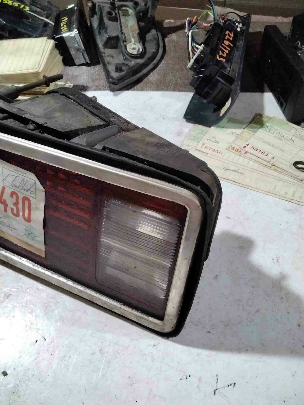 Tail Light Assembly CHEVY CAMARO Left 74 75 76 77