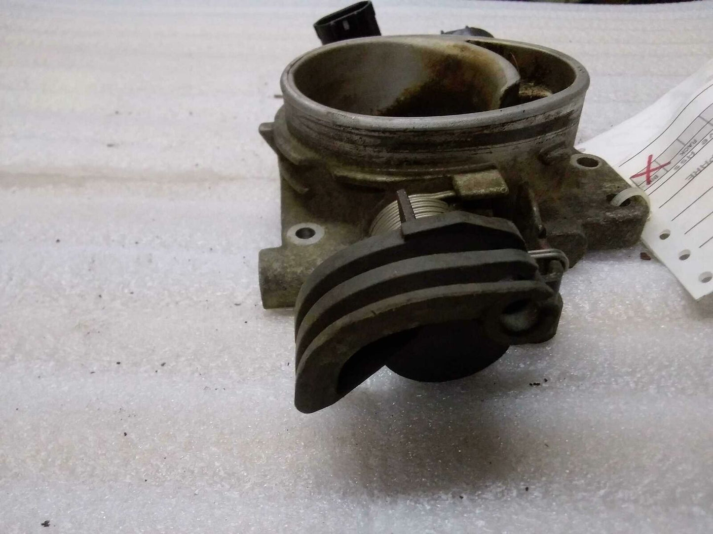 Throttle Body/valve Assy DODGE INTREPID 98 99 00 01