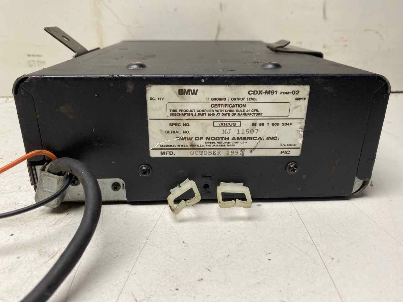 CD changer BMW 850 SERIES 93 94 95