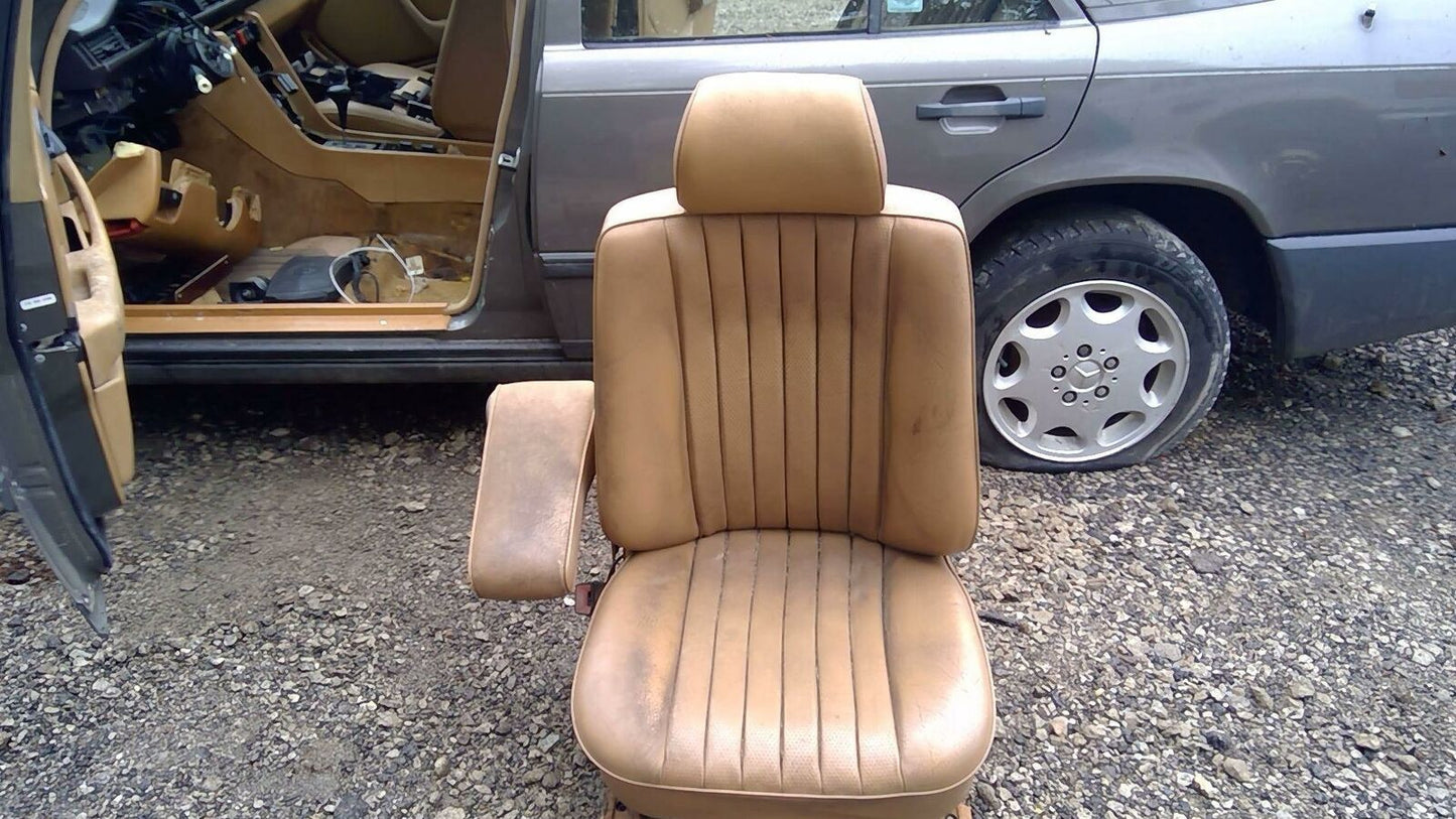 Front Seat MERCEDES 300E 86