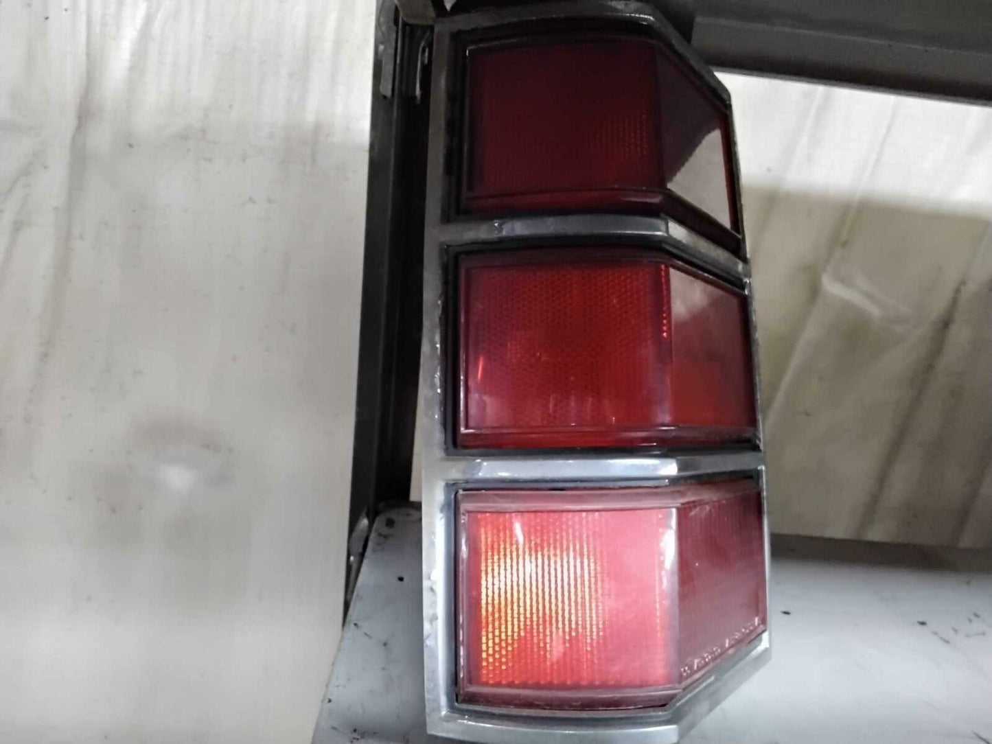 Tail Light Assembly CHEVY CELEBRITY Left 84 85 86 87 88 89 90